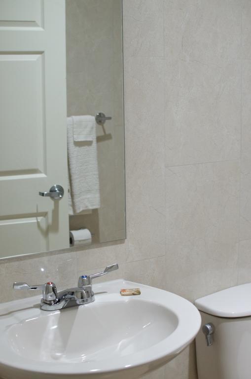 ميامي Carl'S El Padre Motel المظهر الخارجي الصورة